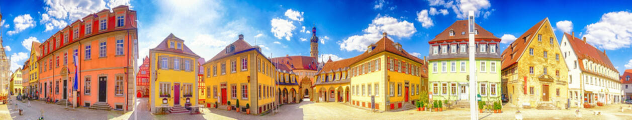 Weikersheim mit Marktplatz und Schloss, Baden-Württemberg, Deutschland - obrazy, fototapety, plakaty