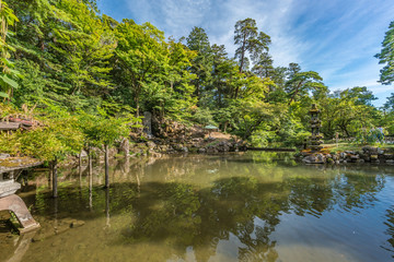 Hisagoike pond (瓢池) at Kenrokuen Garden (兼六園). Located in Kanazawa City, Ishikawa prefecture, Japan