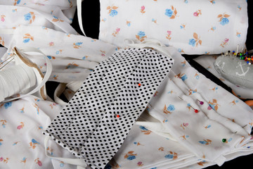 sewing masks at home from fabric to protect against infection