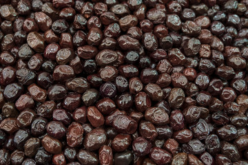 black olives in the market