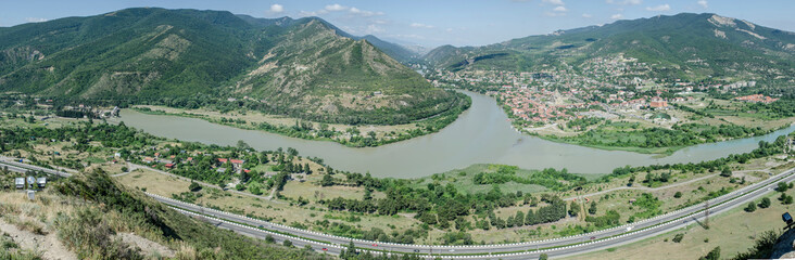panorama na rzekę Kura  gruzji