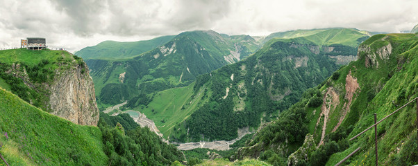 Panorama na góry kaukaz