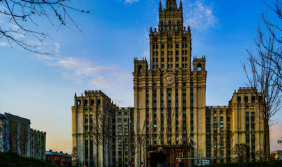 the building of the "seven sisters&raquo;