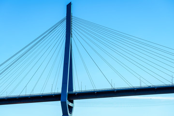 Köhlbrandbrücke Blau in Blau