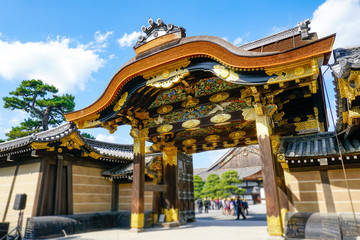 Fototapeta premium 二条城 二の丸御殿唐門