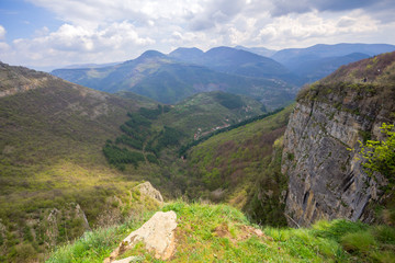 Fototapeta na wymiar Iskar Gorge from village of Zasele, Balkan Mountains
