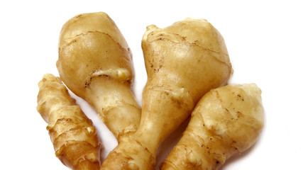 home grown topinambour jerusaleum artichokes