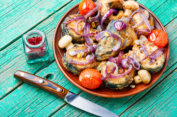 Fried mackerel with vegetables