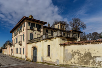Fototapeta na wymiar Cassinetta di Lugagnano Ville sul Naviglio Borghi Milanesi