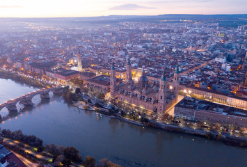 Fototapeta na wymiar Aerial view of the ancient spanish city of Zaragoza on dawn