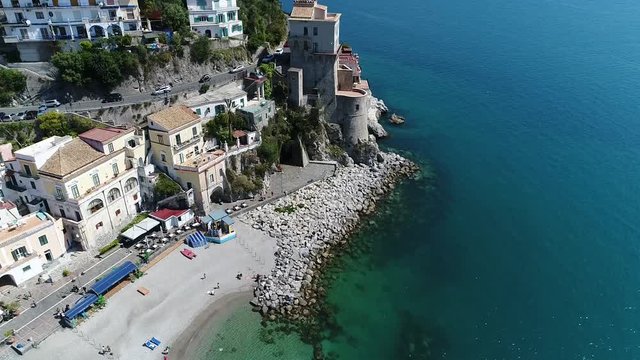 un giro per il lungomare di cetera.