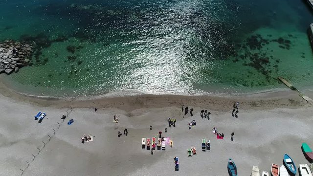un giro per il lungomare di cetera.