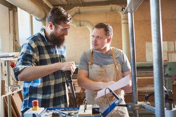 Carpenter apprentice discusses carpentry job