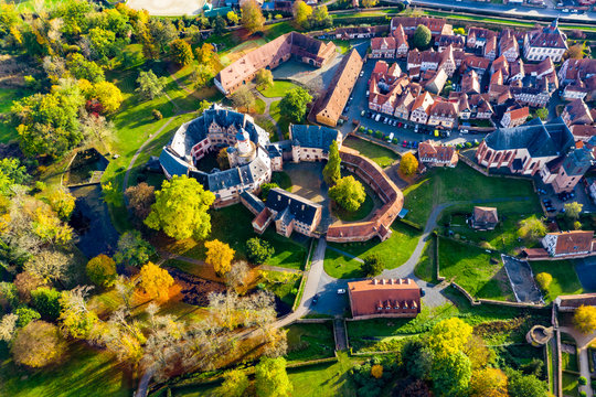 Germany, Hesse, Wetterau, B&uuml;dingen, aerial photography, old town of B&uuml;dingen with the B&uuml;dingen castle