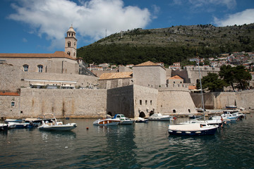 Fototapeta premium Views from the sea of the city of Dubrovnik in Croatia, Europe. Beautiful view of the Dalmatian coast from the Adriatic Sea.