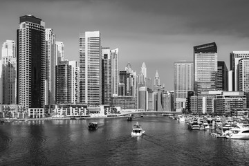 Obraz premium Amazing Dubai Marina skyline at sunset, United Arab Emirates