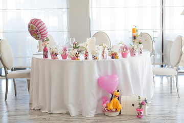 Beautiful table decoration for kids event