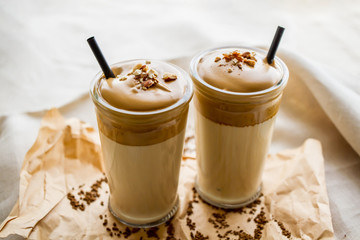 ダルゴナコーヒー　カフェイメージ