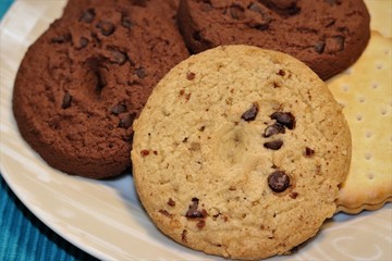 Delicious cookies with drops of dark chocolate.