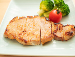 豚肉の酒粕漬け