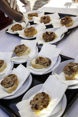 Small ketchup burgers