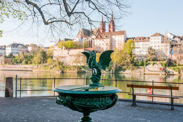 Basel, Rhein, Rheinufer, Brunnen, Basilisk-Brunnen, Münster, Kirche, Kleinbasel, Grossbasel,...