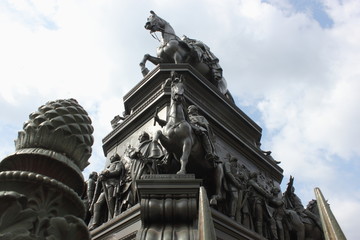Fototapeta na wymiar Reiterstandbild Friedrich der große