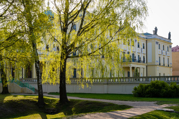 Pałac Branickich w pierwszych dniach wiosny. Wersal Podlasia, Białystok, Polska