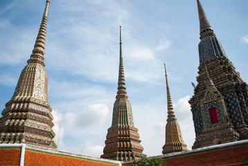 ワットポー：タイの寺院：バンコクの涅槃寺：東南アジア