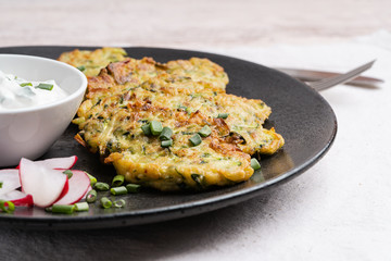 Zucchini fritters with Greek yogurt dipping sauce