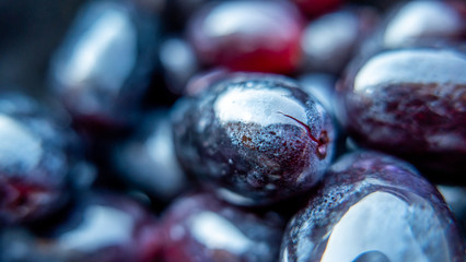 dark grapes fruit background wallpaper
