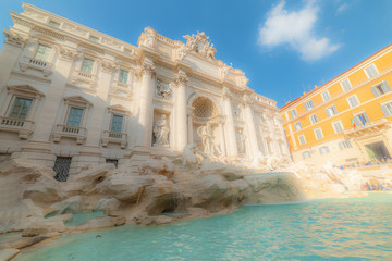 Fototapeta na wymiar World famous Trevi fountain in Rome