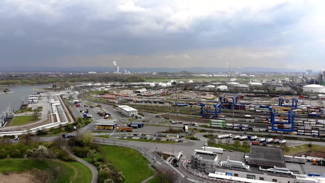 Rundumsicht 360&deg; Industriegebiet Chemie Konzern BASF Ludwigshafen am Rhein w&auml;hrend der Corona Pandemie