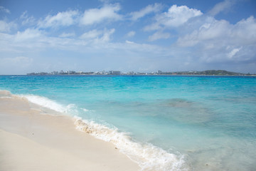Fototapeta na wymiar Turquoise color of caribbean sea in San Andres