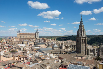 Fototapeta na wymiar Toledo / Spain. 04/24/2016.View of the Alcázar and the Holy Cathedral Church of Toledo