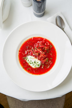 Russian-style beetroot and tomato borscht soup