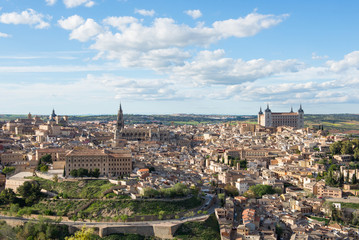 Fototapeta na wymiar Toledo / Spain. 04/24/2016.Panoramic view of the city of Toledo