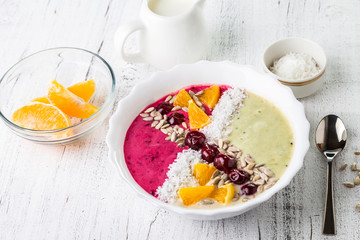 Image with smoothie Bowl.