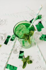 Green fizzy drink with tarragon 