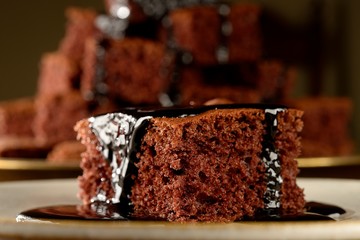 Bolo de Chocolate com calda