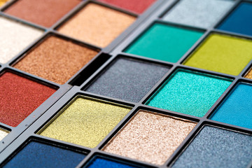Make up colorful eyeshadow palettes