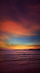 Fototapeta na wymiar beautiful, deserted sunrise by the sea