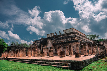 Fototapeta premium Ruins of the ancient Mayan civilization in Chichen Itza. Mexico.