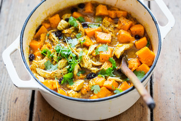 Chicken with cumin, turmeric and coriander with sweet potatoes 