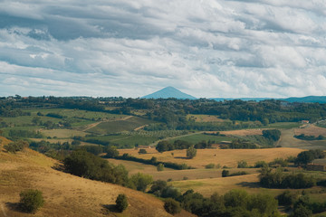 Fototapeta na wymiar tuscan view in the area of val dorcia in italy