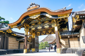 Fototapeta premium 二条城 二の丸御殿唐門