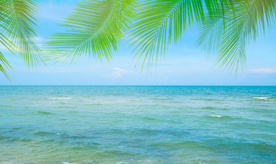 Fototapeta na wymiar Tropical sea beach island with blue sky background,summer and relax concept 