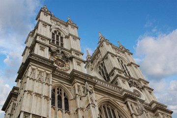 Fototapeta na wymiar Western facade of Westminster Abbey with Gothic style in a sunny day, London, UK