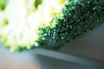 close up of a green broccoli  - obrazy, fototapety, plakaty