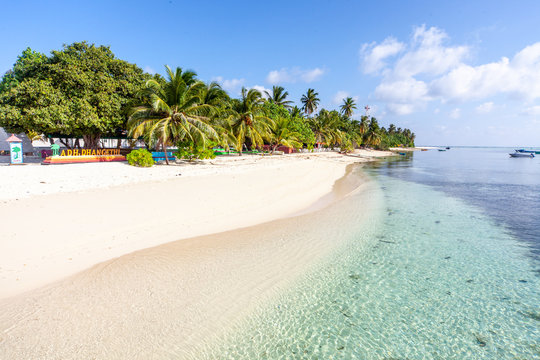 The beautifull beach of Dhangethi, maldives. Known for Diving, day tour for resort and this beautifull beaches and the swing in the water